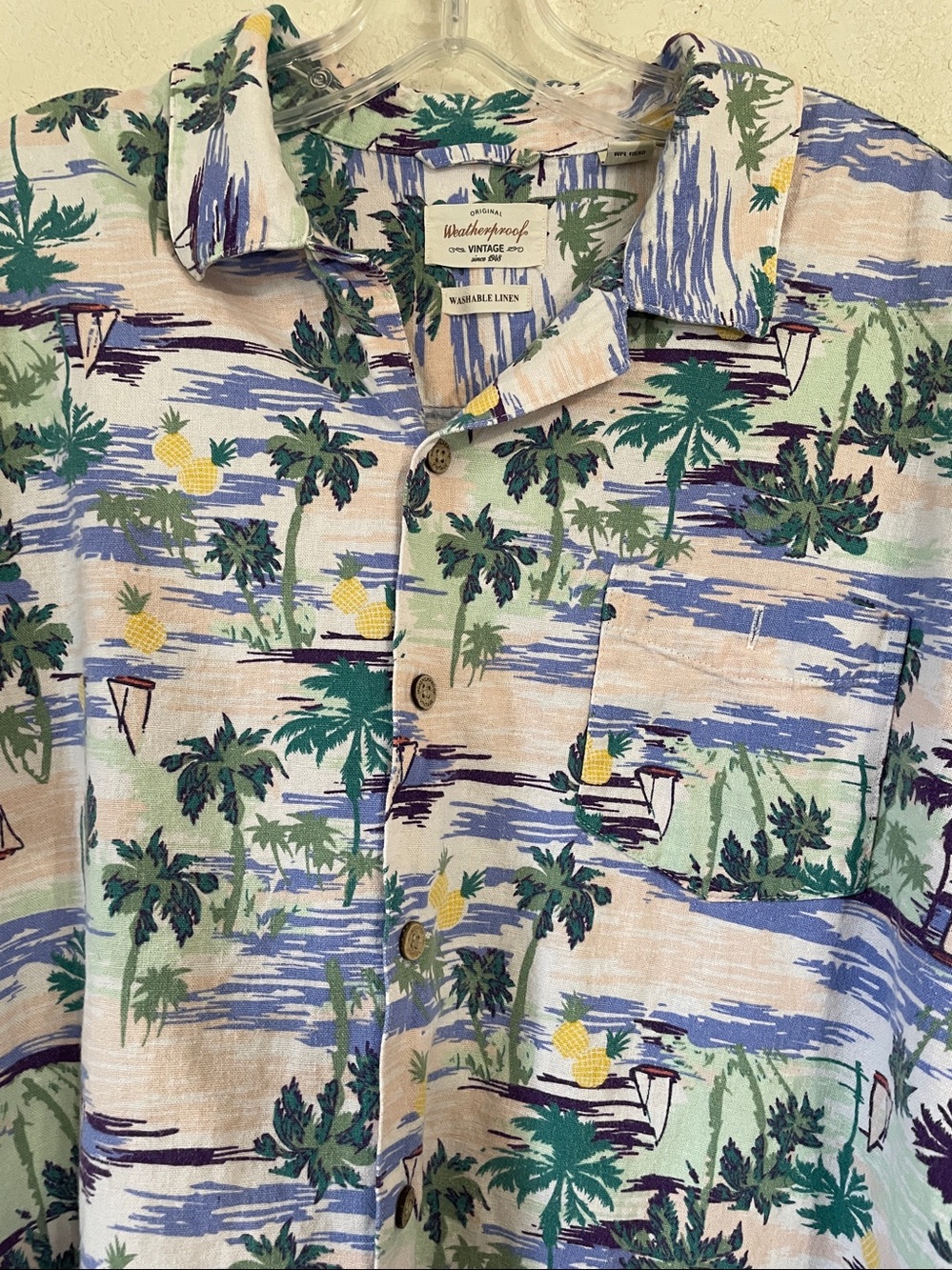 Weatherproof, Vintage Tropical Short-Sleeve Men’s Shirt - Picture 2 of 5